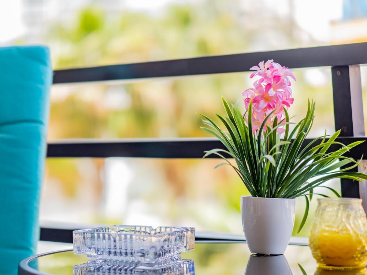Cubo'S Apartamento Perla Del Sol Rosa Торремолінос Екстер'єр фото